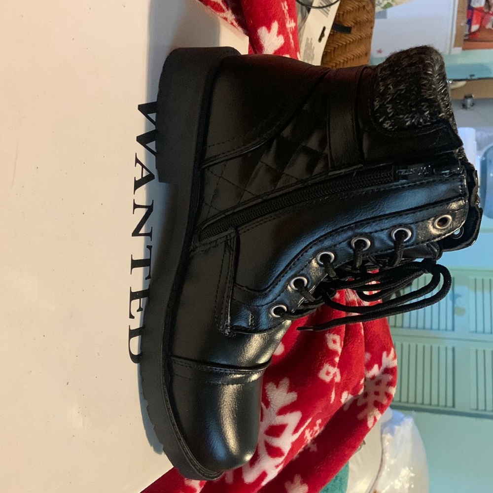 Quinn Women's Quilted Combat Booties